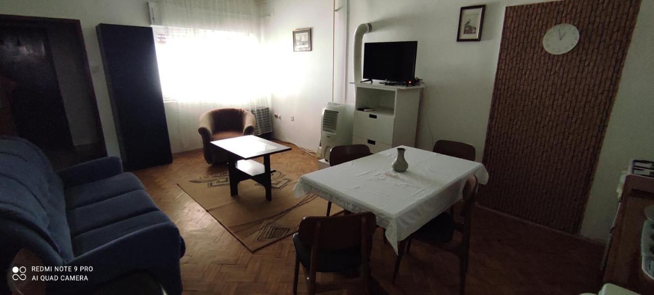 Apartmani Banatski Konak Nagybecskerek Kültér fotó